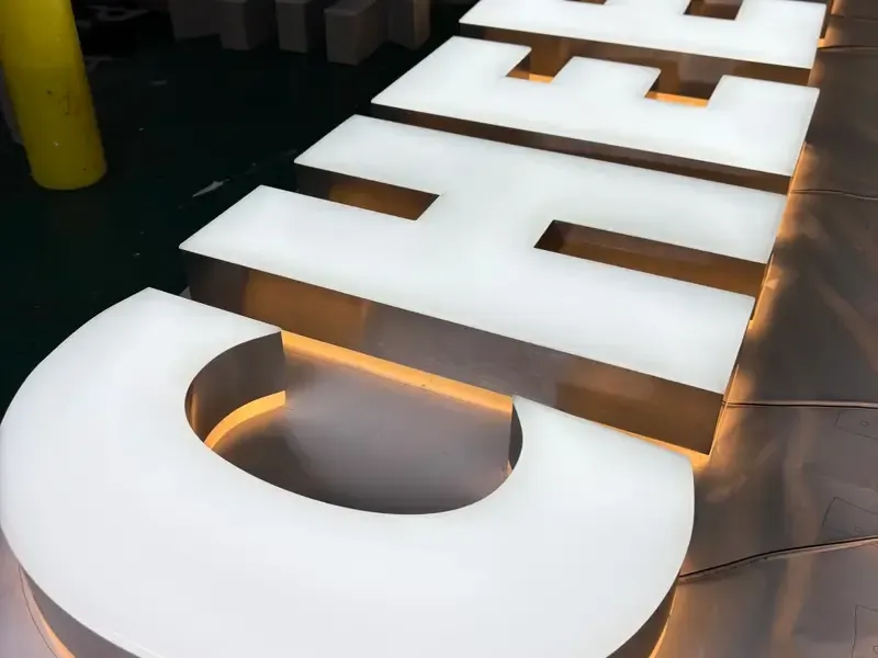 Illuminated dual lit letters for boutique retail store interior