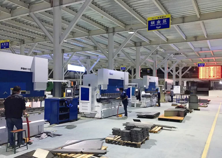 Sheet metal bending machines in the fabrication workshop